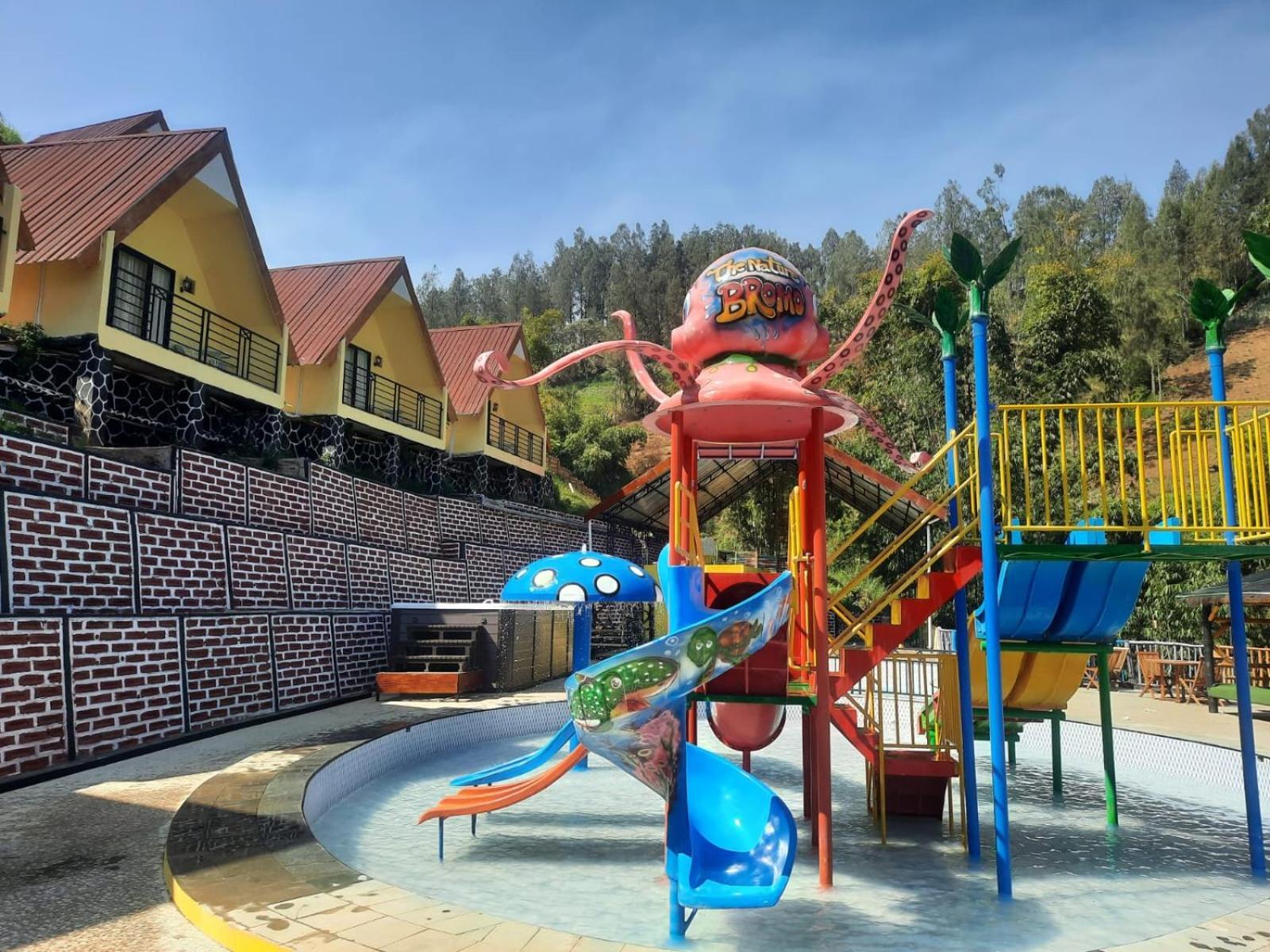 Hotel Nature Bromo And Resort Pasuruan Exterior photo