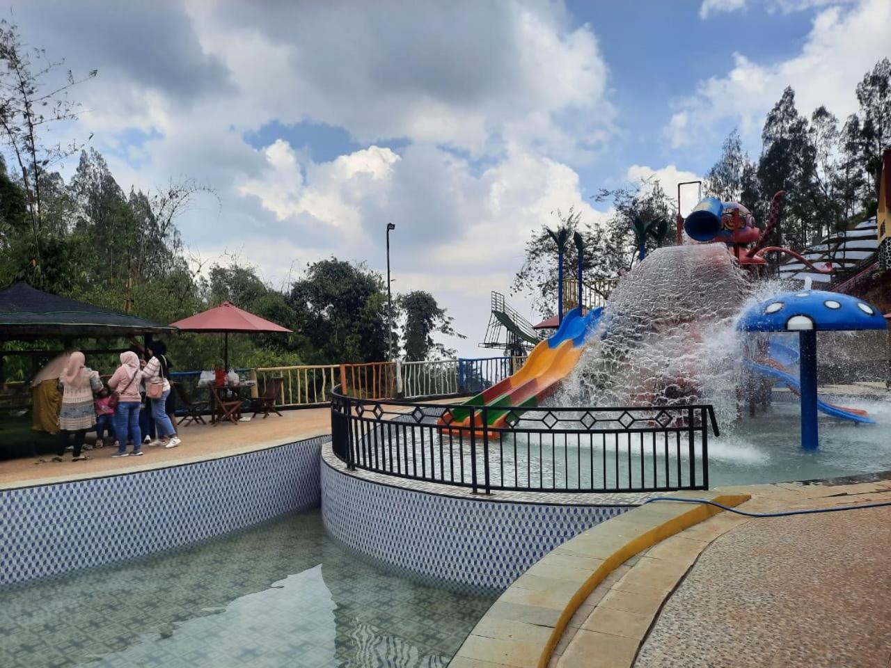 Hotel Nature Bromo And Resort Pasuruan Exterior photo